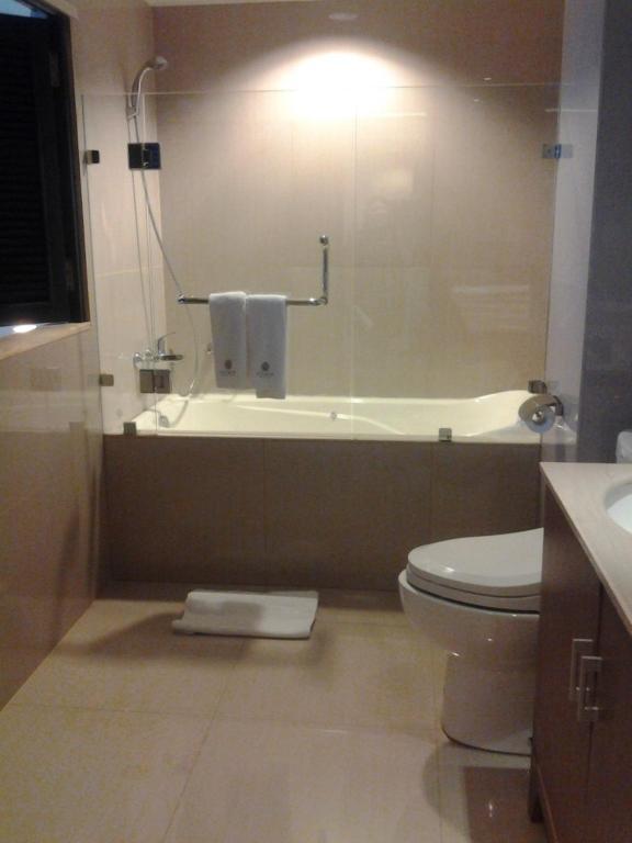 בנדונג Chara Hotel מראה חיצוני תמונה