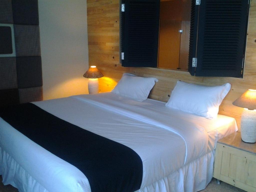 בנדונג Chara Hotel חדר תמונה