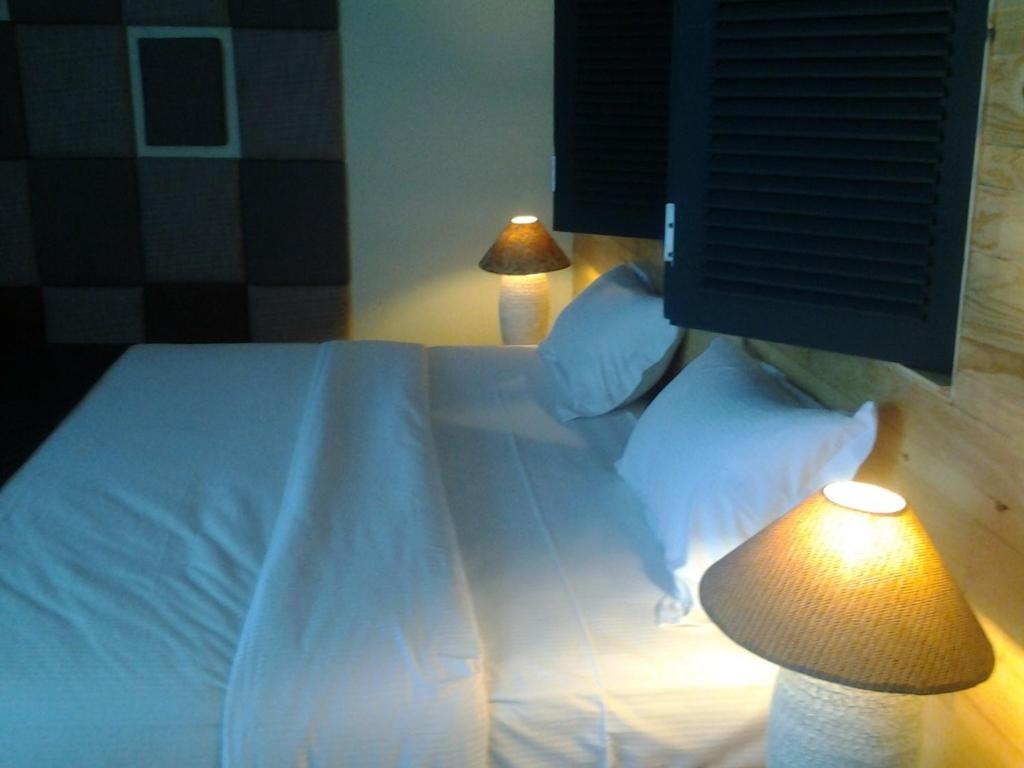 בנדונג Chara Hotel חדר תמונה