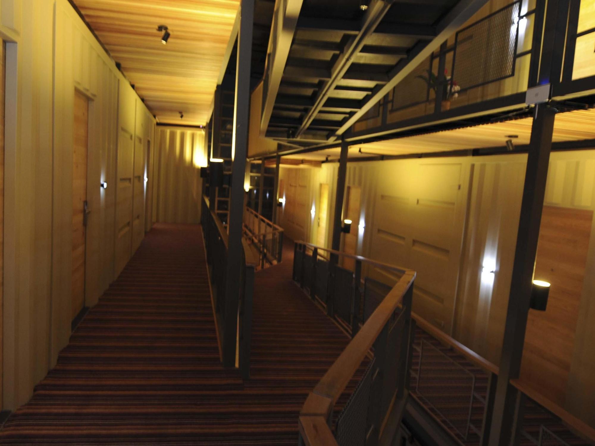 בנדונג Chara Hotel מראה חיצוני תמונה